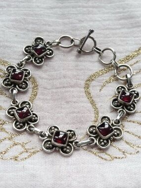 Sterling Silver Garnet Floral Link Bracelet - Red